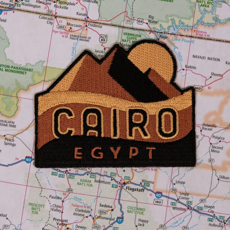 Vagabond Heart Cairo Egypt strygemærke pyramide