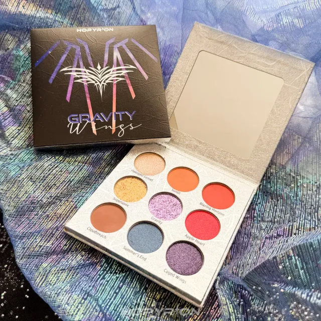 Hopyrion Gravity Wings makeup palette kawaii