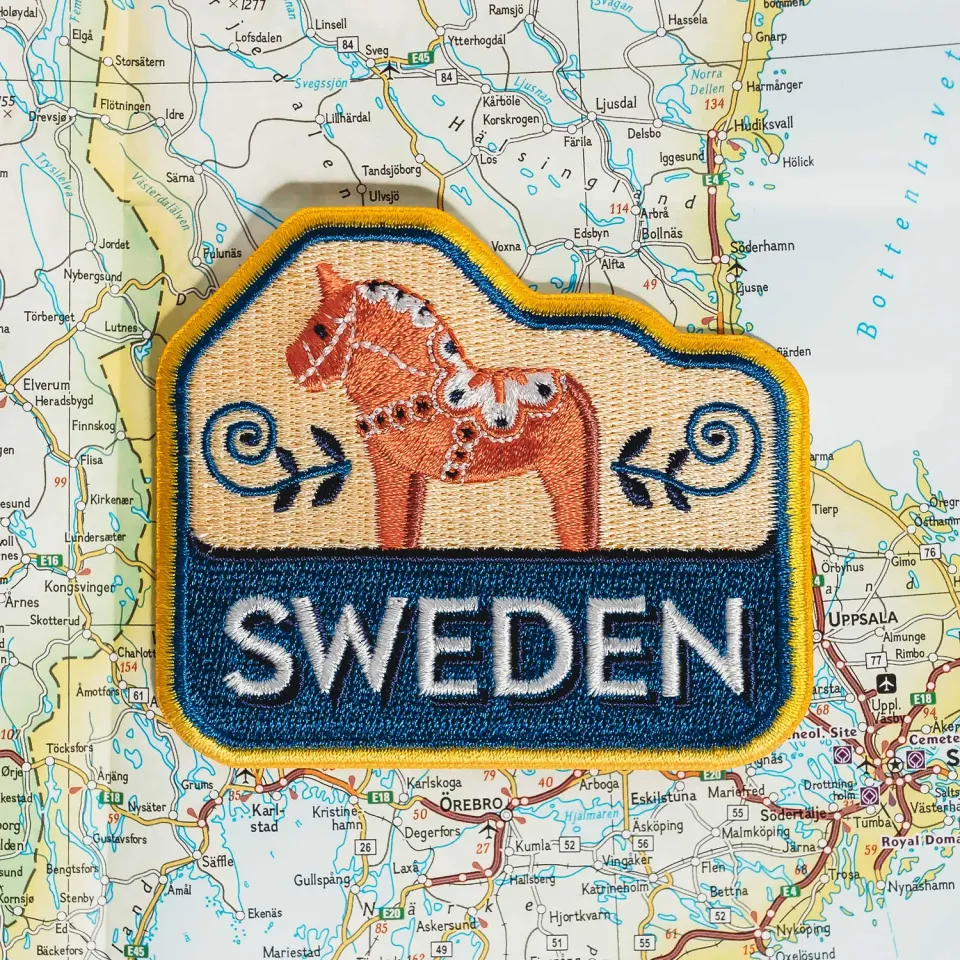 Vagabond Heart Sweden strygemærke 64x76 mm broderet