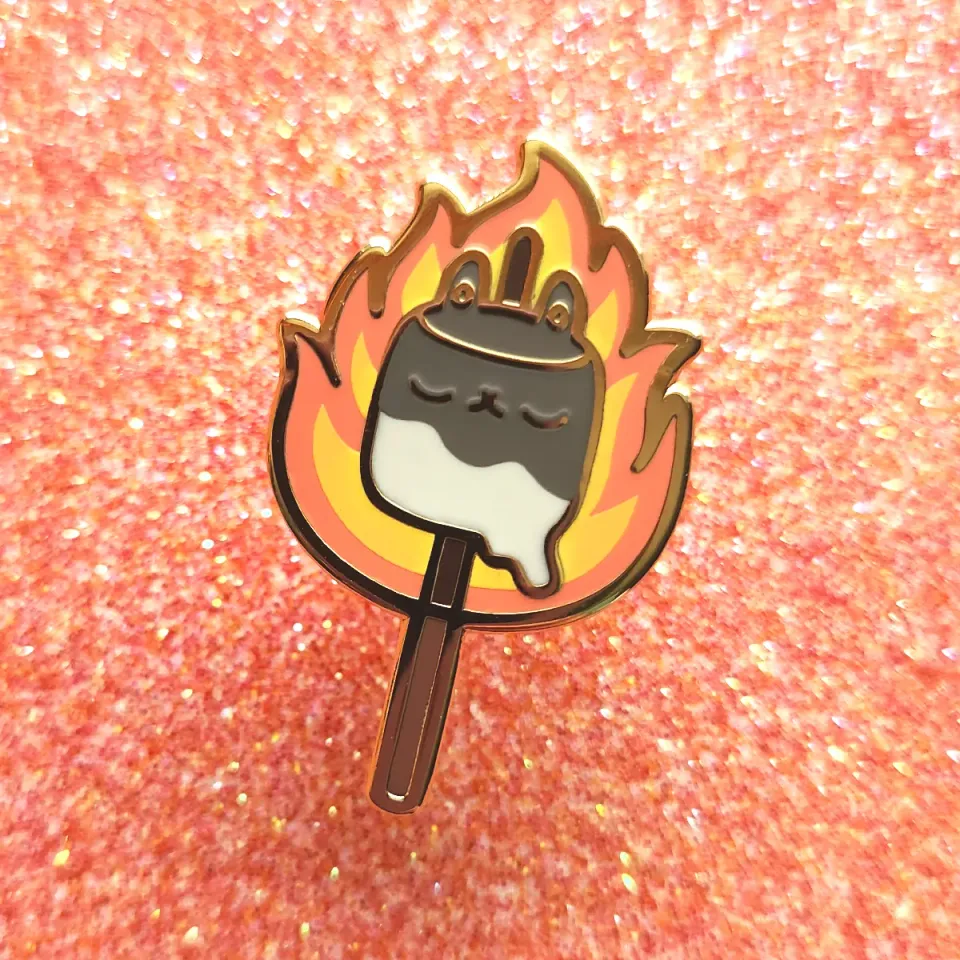 Appleminte Toasted Bunmallow emaljepin guld 25 mm