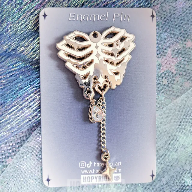 Hopyrion Thorax emaljepin 3 cm galakse