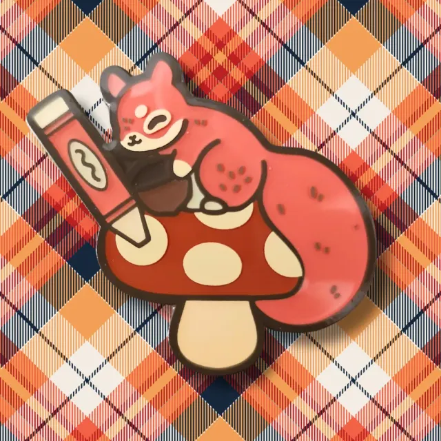 Appleminte Crayon Squirrel pin 38 mm hard emalje
