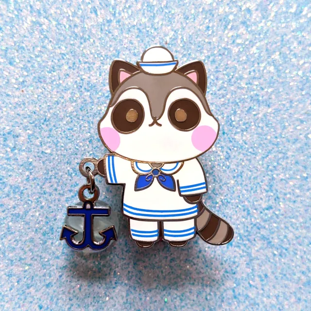 Appleminte Sailor Raccoon pin med vedhæng hård emalje