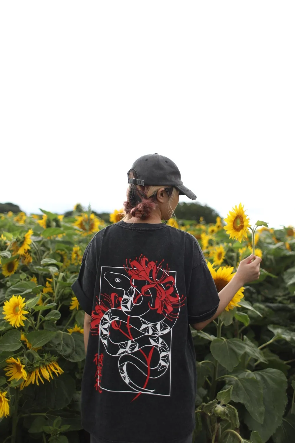 Hopyrion Serpent's Bloom t-shirt oversize bomuld