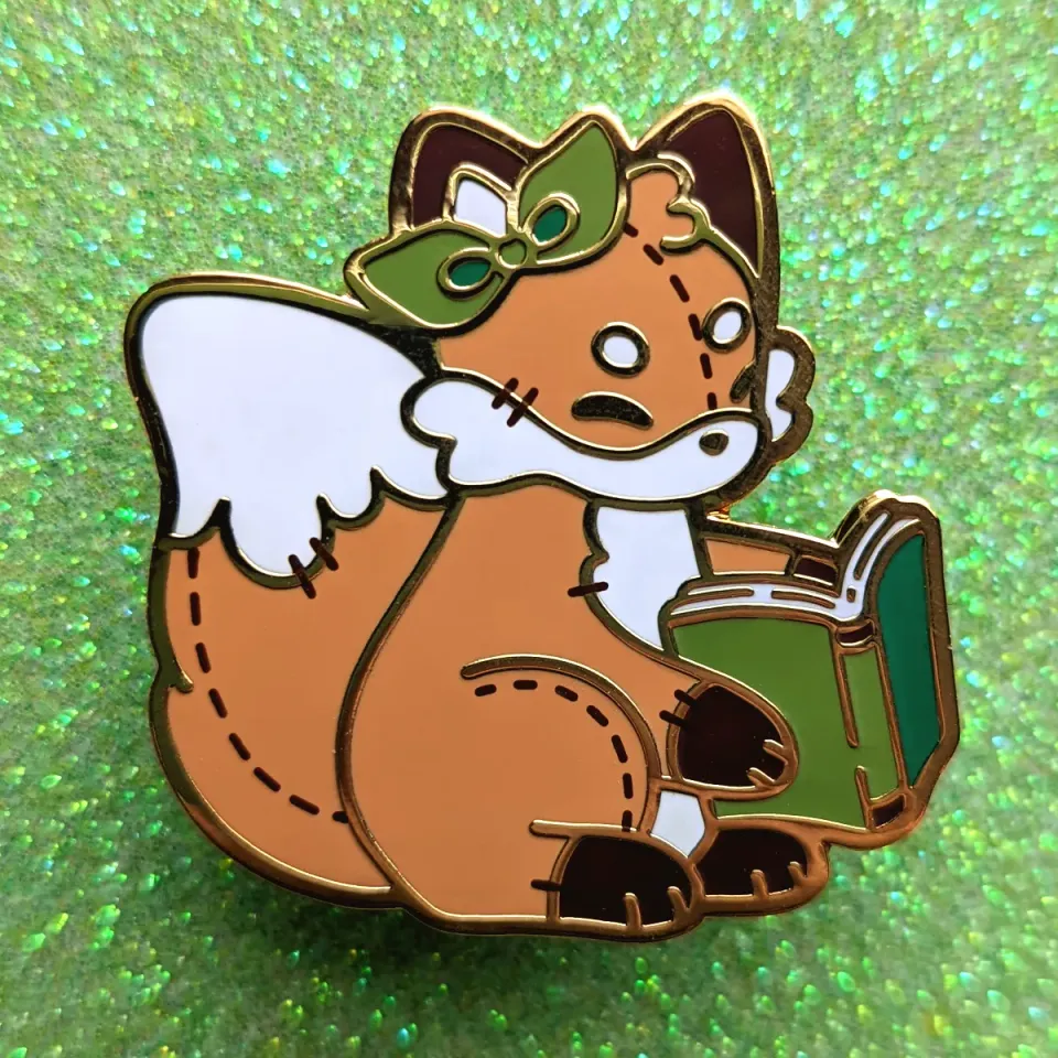 Appleminte Reading Fox emaljepin 38 mm guld