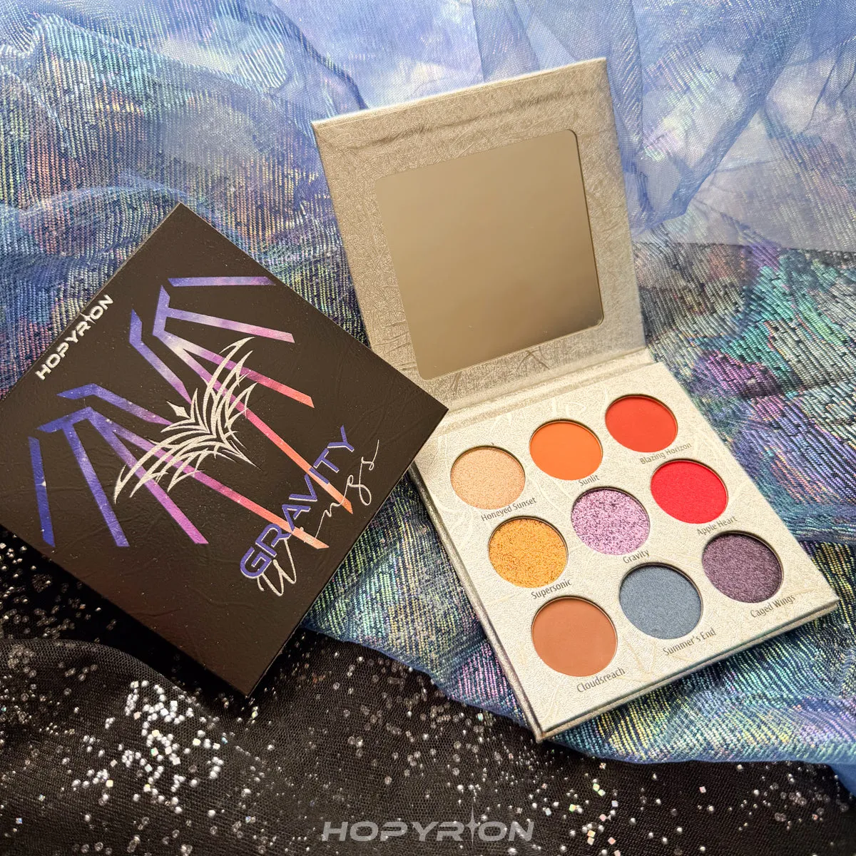 Hopyrion Gravity Wings makeup palette kawaii