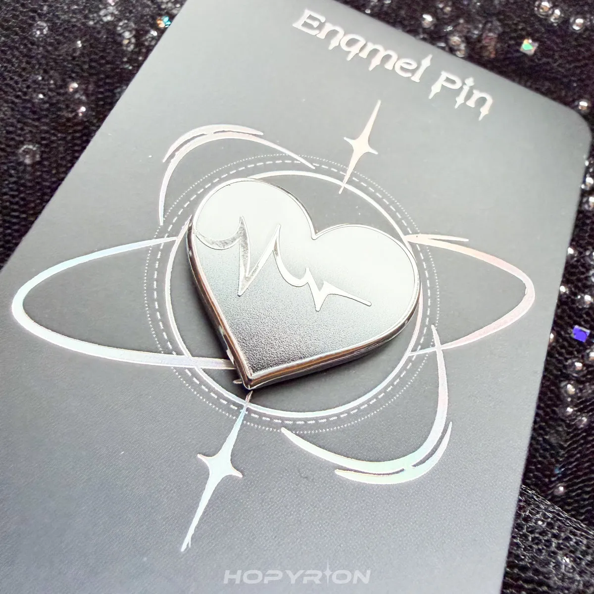 Hopyrion Heartbeat emaljepin 2 cm nikkel