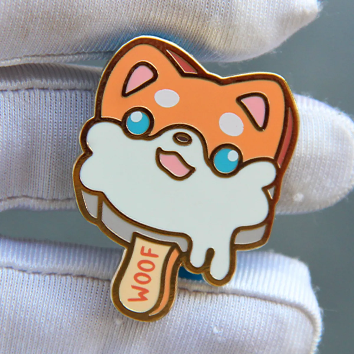 Appleminte Shiba Ice Pop pin 38 mm hard emalje guld