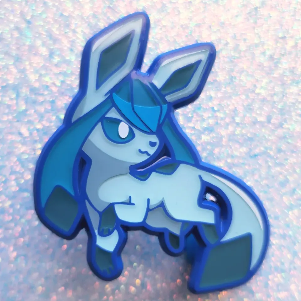 Appleminte Glaceon pin 3,8 cm farvet metal