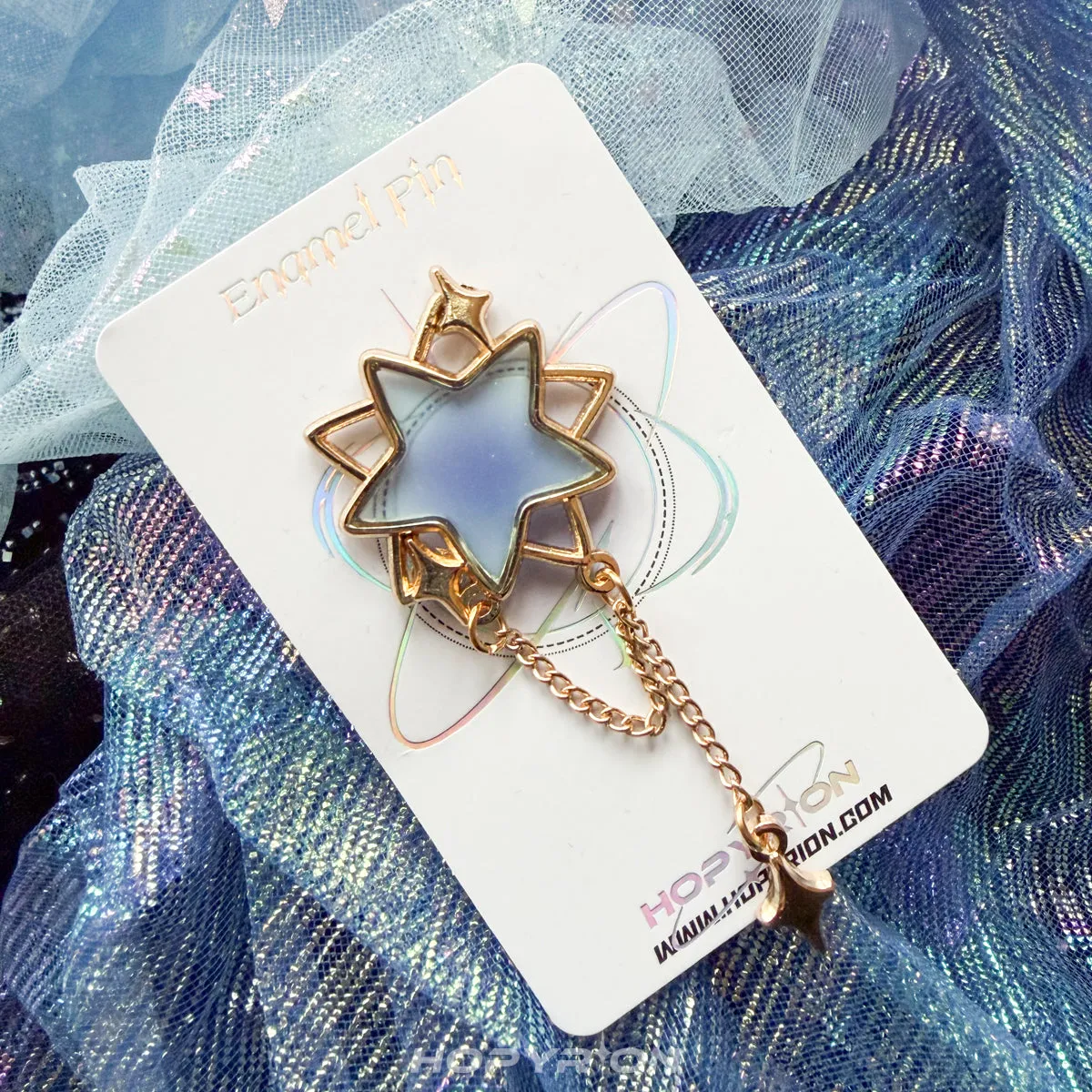Hopyrion Starseeker emaljepin 4 cm guld