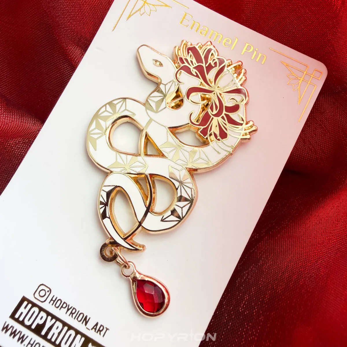 Hopyrion Serpent's Bloom emaljepin sort 5 cm