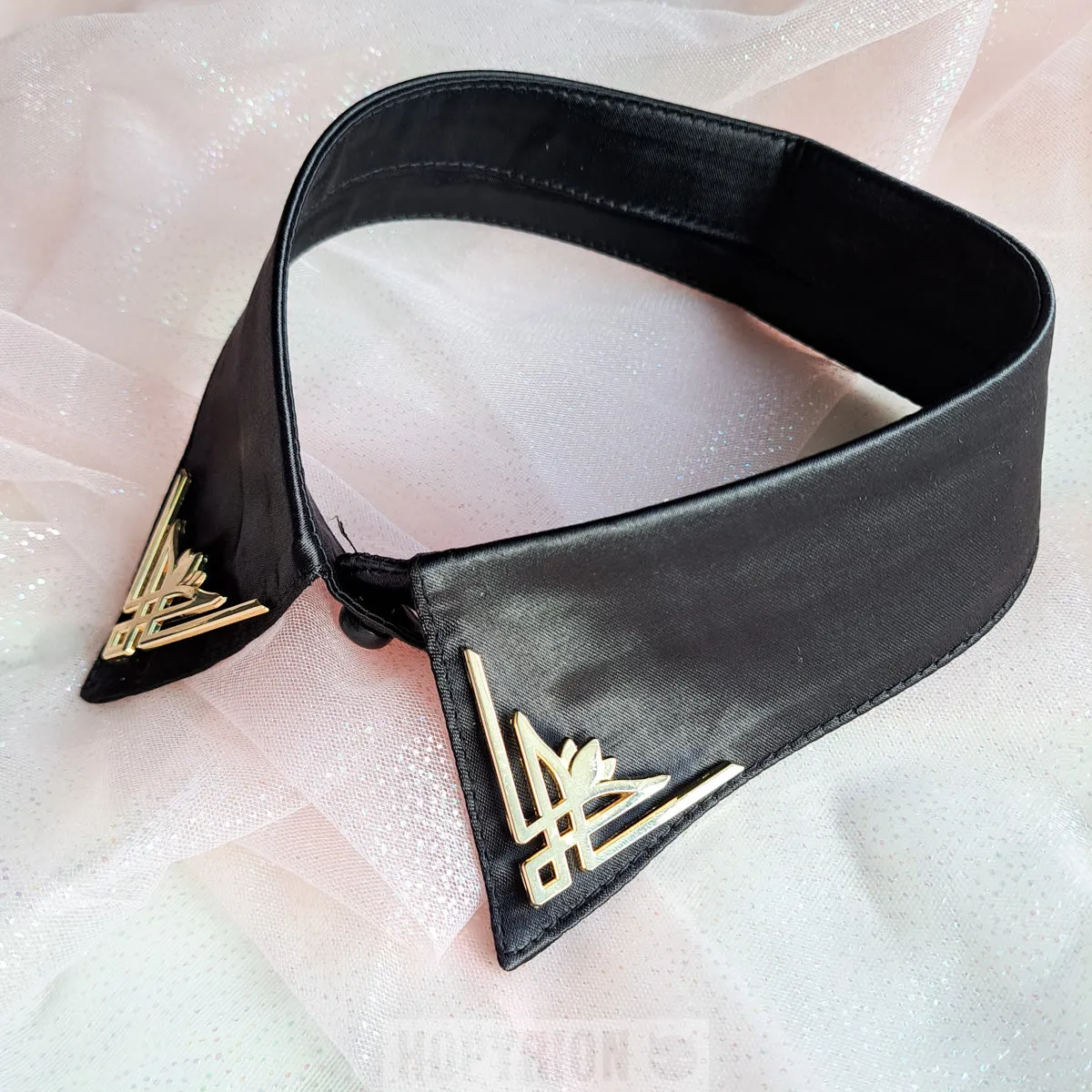 Hopyrion Lotus Collar pinsæt guld 3 cm