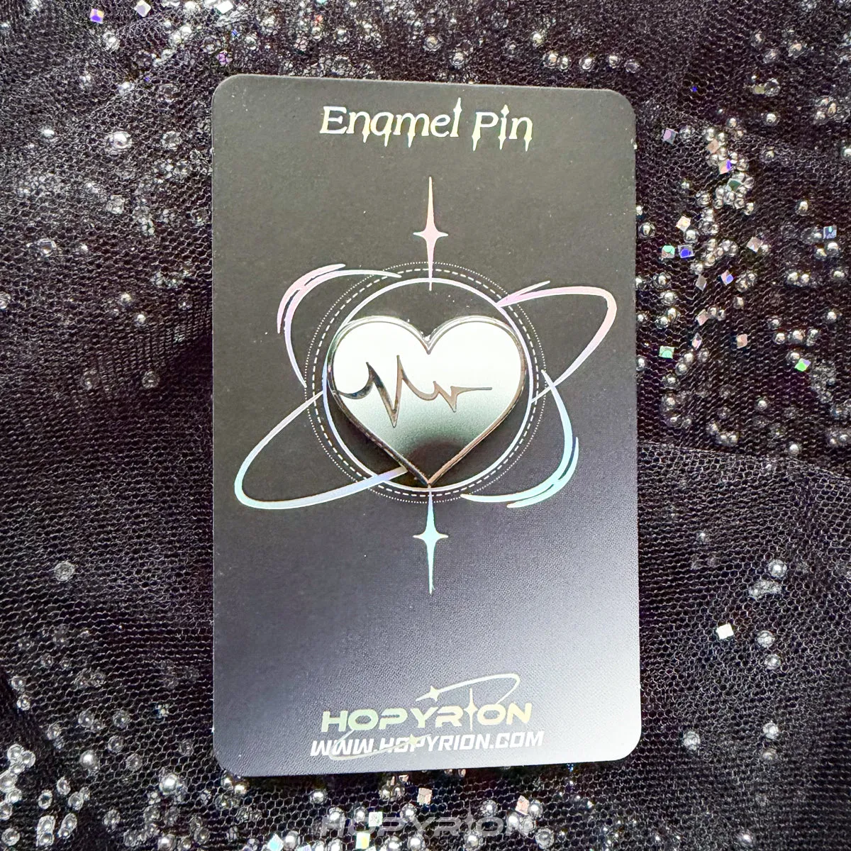 Hopyrion Heartbeat emaljepin 2 cm nikkel