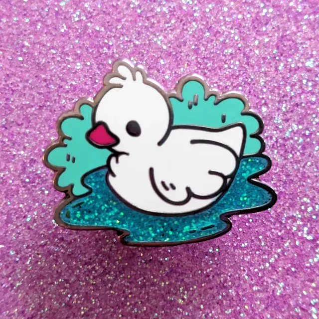 Appleminte Magical Duckie emaljepin 25 mm guld and