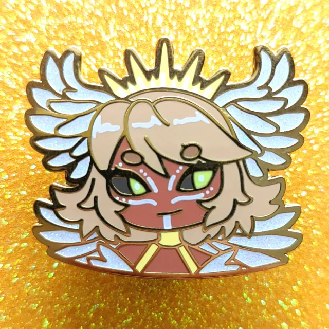Appleminte Angelic Harpy pin emaljepin 38 mm sort