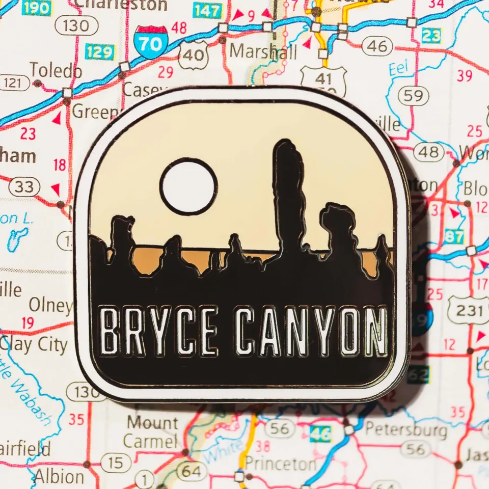 Vagabond Heart Bryce Canyon National Park pin 32 mm hoodoos