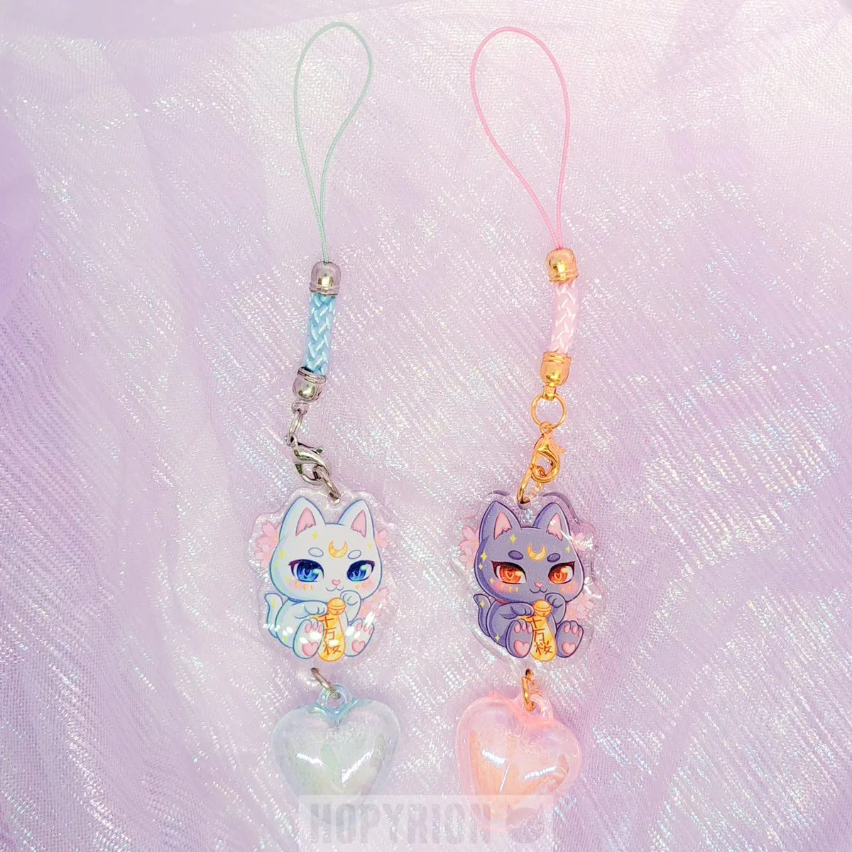 Hopyrion Lucky Cat charm akryl pink/blå