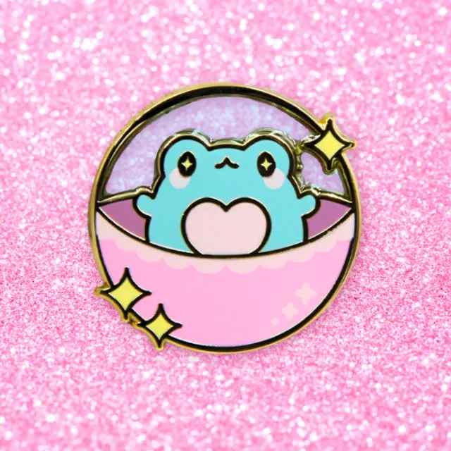 Appleminte Frog Gacha emaljepin guld 25 mm