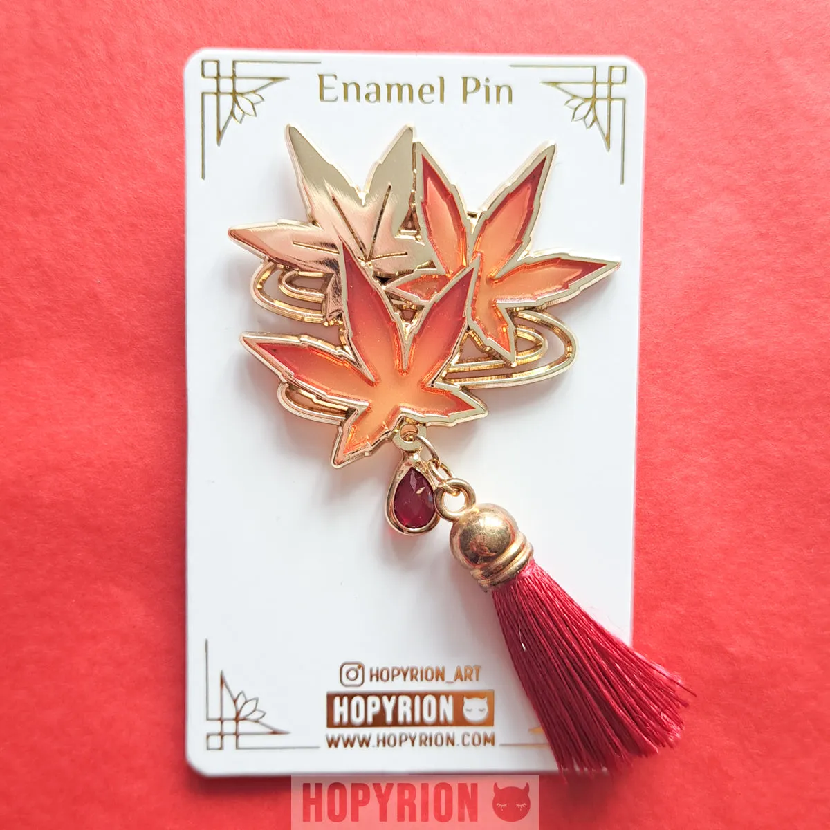 Hopyrion Momiji Breeze emaljepin 5 cm guld