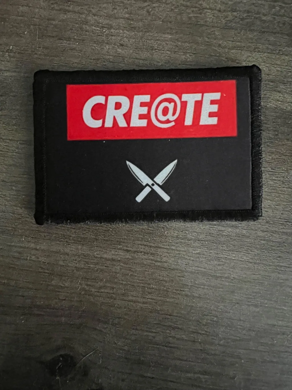 Pull Patch Custom 4 linjer patch sort med tekst