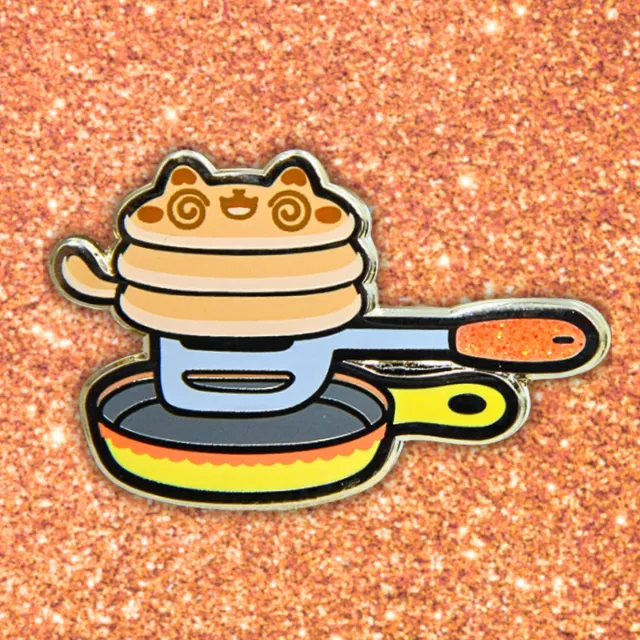 Appleminte Dizzy Pancake Cat emaljepin guld 3,8 cm