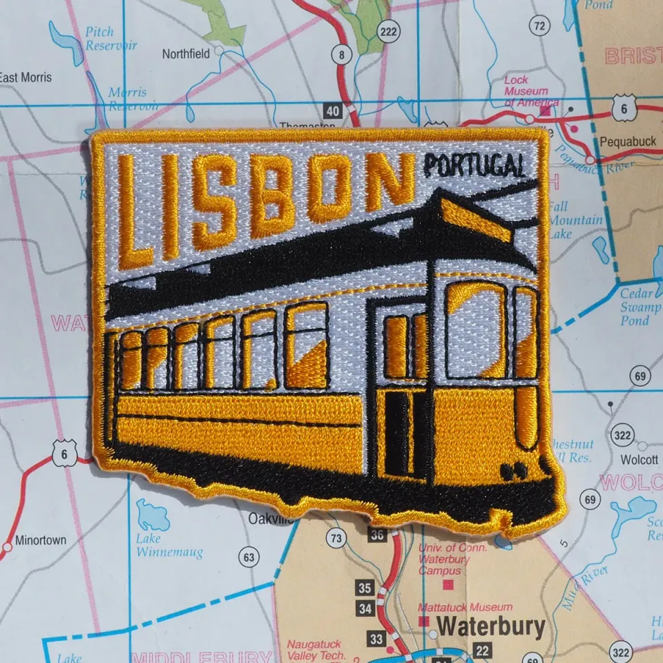 Vagabond Heart Lisbon strygemærke 6,4x7 cm souvenir