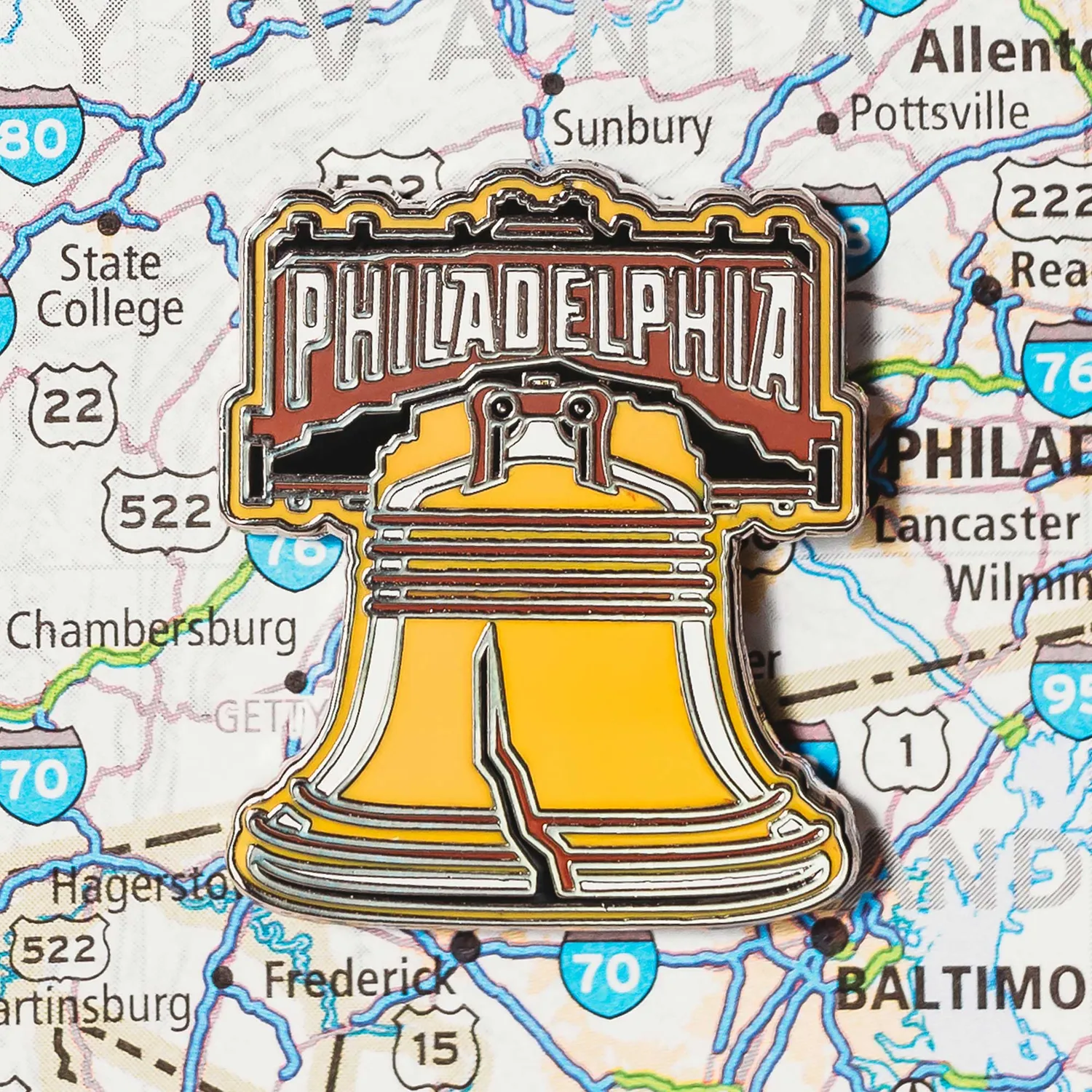 Vagabond Heart Philadelphia emaljepin Bell