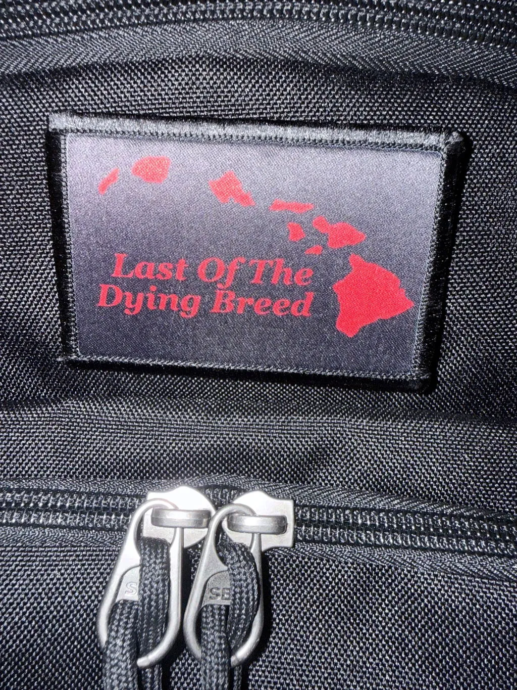 Pull Patch Custom 4 linjer patch sort med tekst